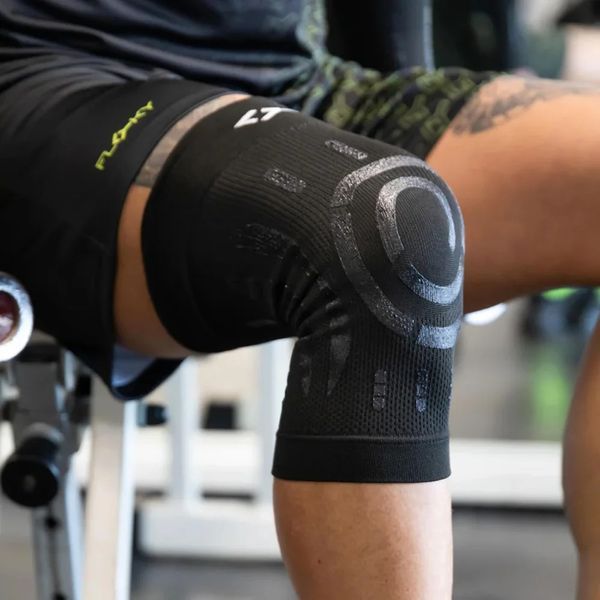 Биомеханический наколенник Floky KNEE Support (черный, для правой ноги, размер L-XL) 120822 фото