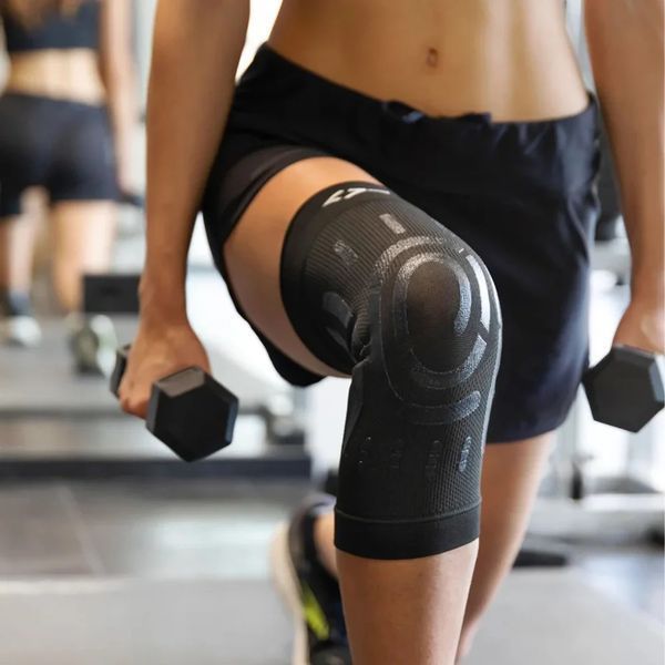 Биомеханический наколенник Floky KNEE Support (черный, для правой ноги, размер L-XL) 120822 фото